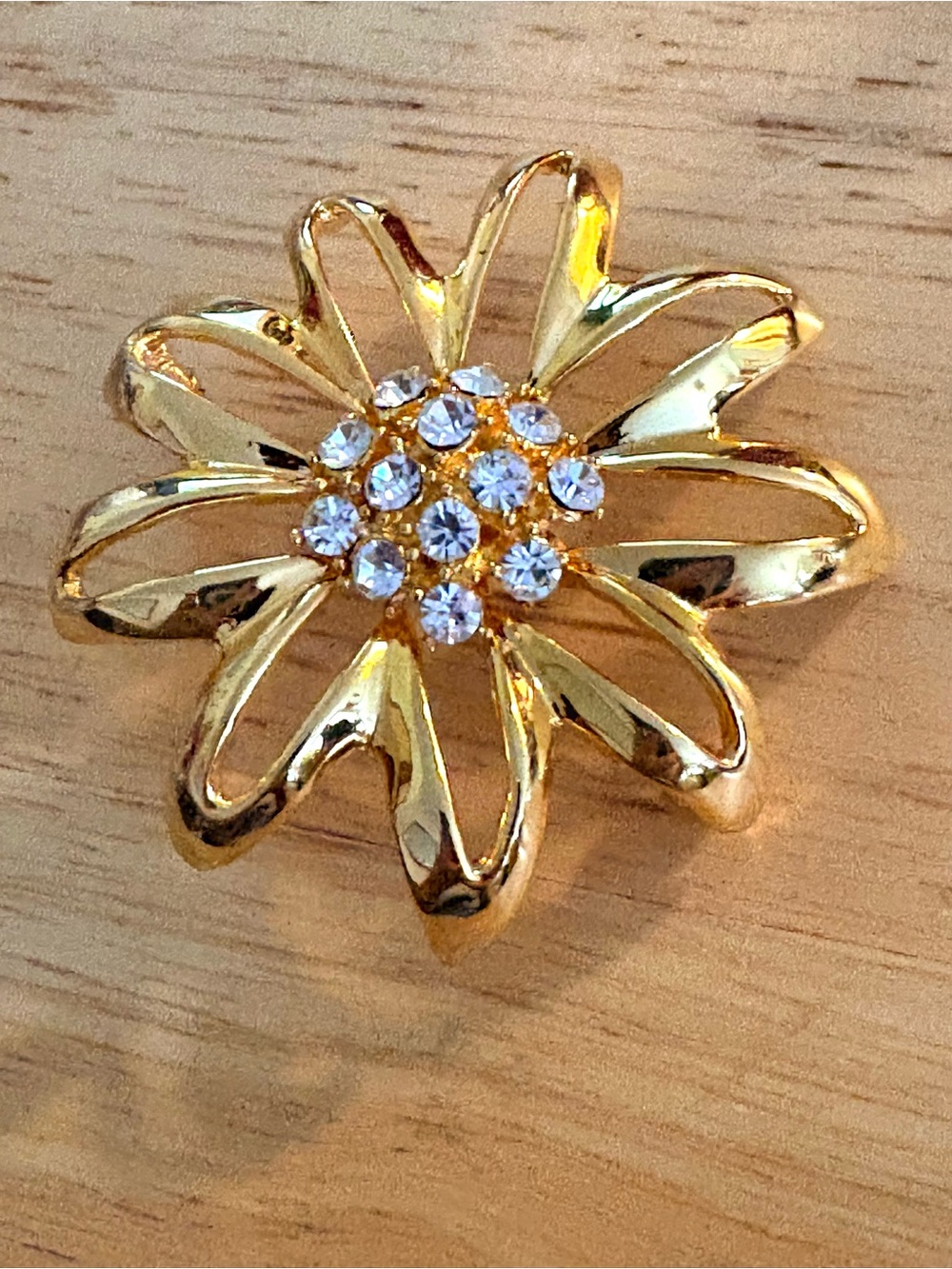Vintage Gold Floral Crystal Brooch - Women's boutique jewelry